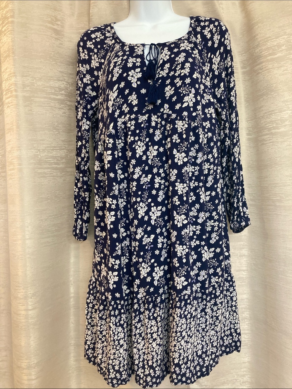 Old Navy Floral Long-Sleeve Women’s Dress With V-Neck Tie  SP